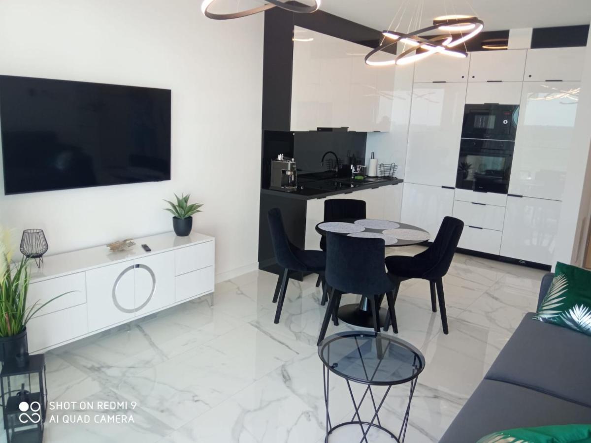 Apartament Z Widokiem Na Morze W Kompleksie Hevenia Rewal Exterior foto